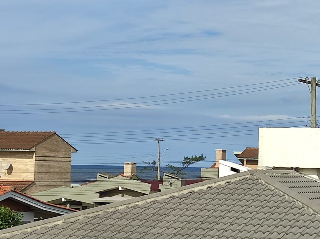 Sobrado na praia de Xangri-lá