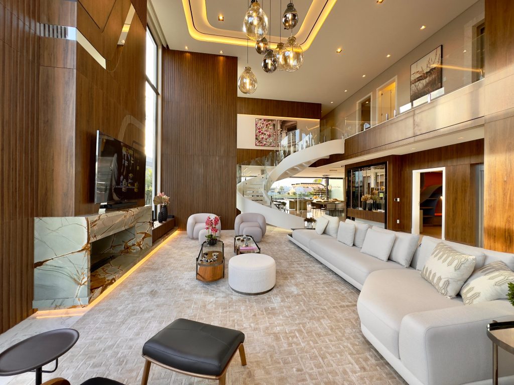 MANSÃO À VENDA  COM VISTA INCRÍVEL  CONDOMÍNIO VELAS DA MARINA