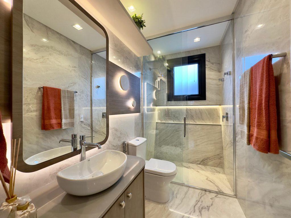 MANSÃO À VENDA  COM VISTA INCRÍVEL  CONDOMÍNIO VELAS DA MARINA