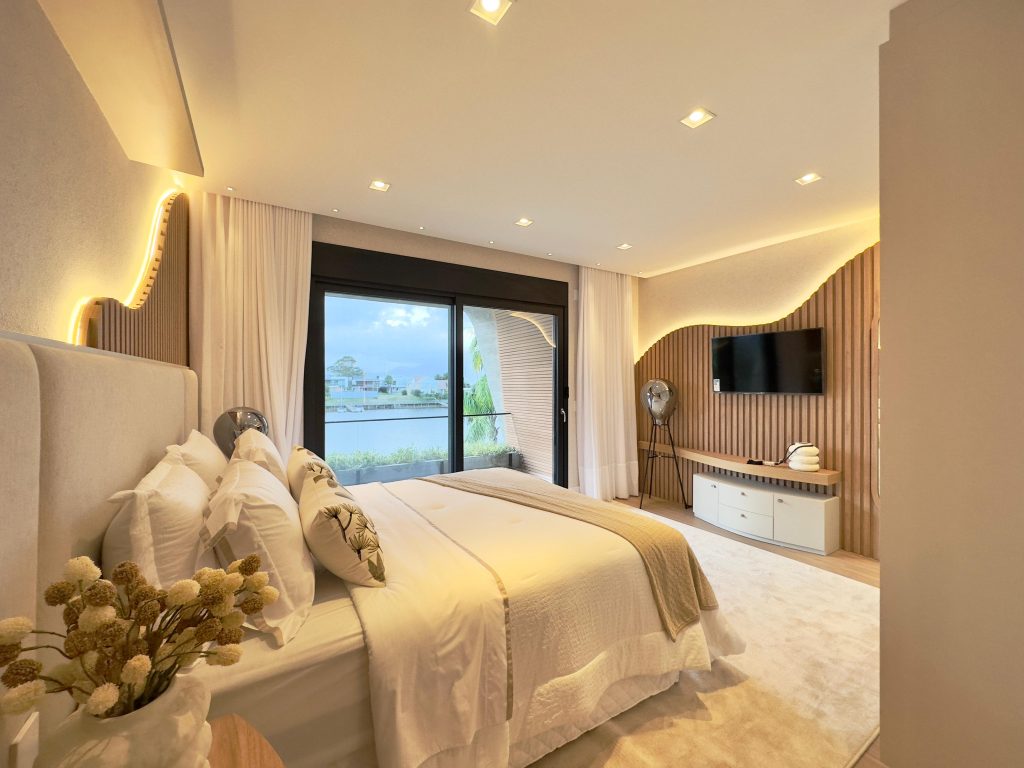 MANSÃO À VENDA  COM VISTA INCRÍVEL  CONDOMÍNIO VELAS DA MARINA