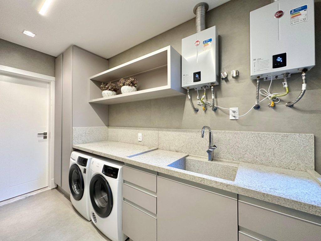 MANSÃO À VENDA  COM VISTA INCRÍVEL  CONDOMÍNIO VELAS DA MARINA